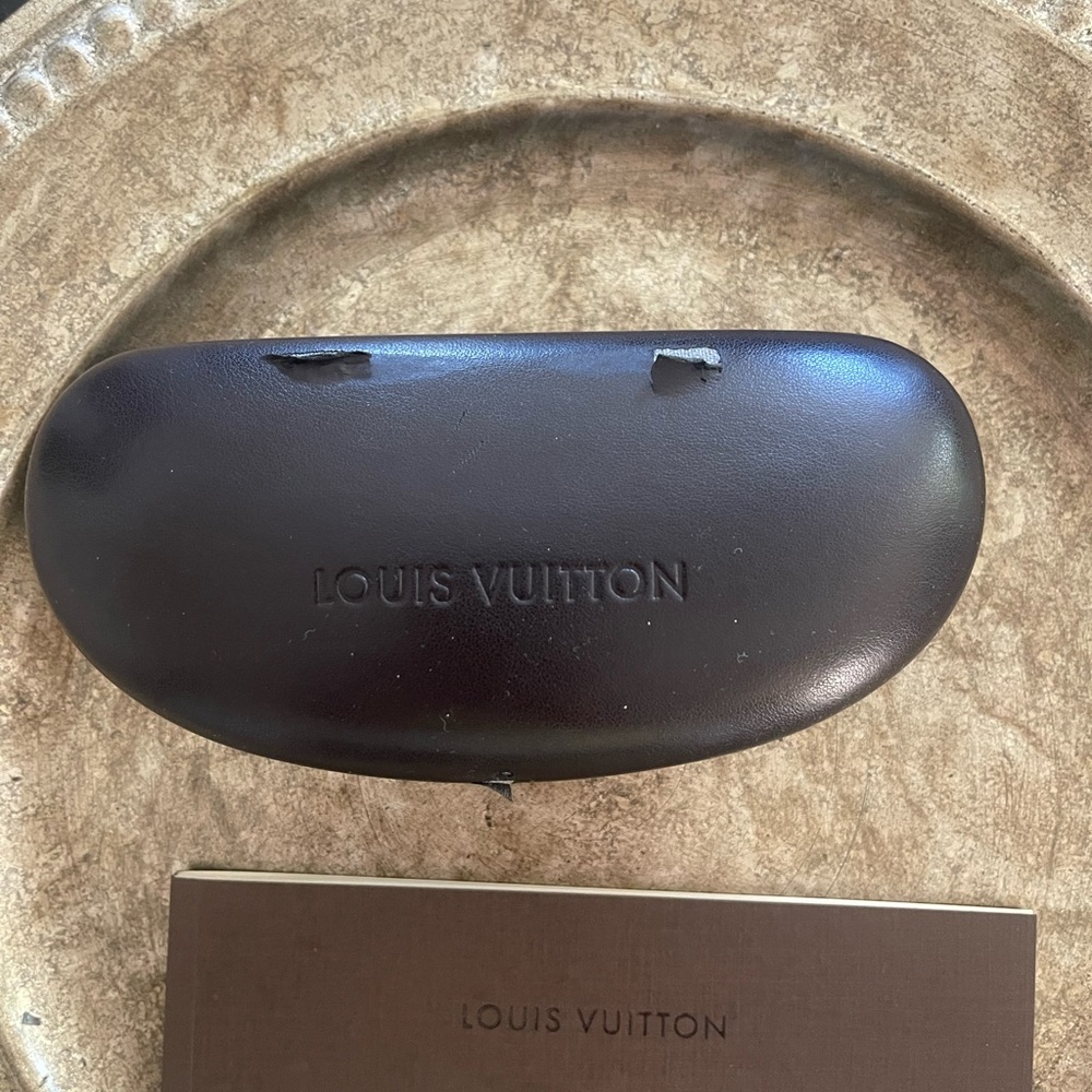 VINTAGE Louis Vuitton Brown Sunglasses - Picture 9 of 15